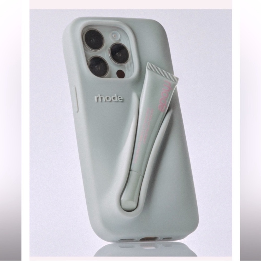 RHODE 16 pro max 💅🏼